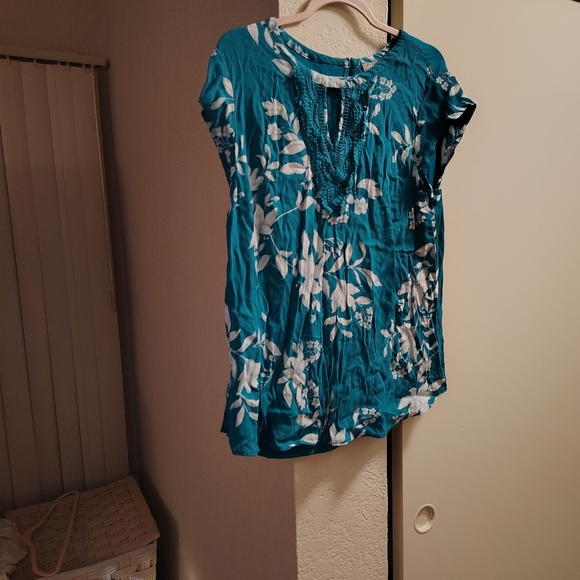 Danielle Rain Green and white sleeveless shirt plus size aqua green with white - Picture 3 of 4